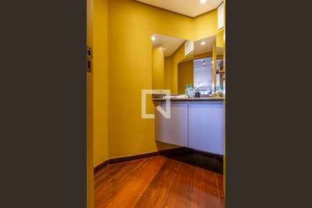 Apartamento para alugar com 200m², 5 quartos e 4 vagas Apartamento para alugar com 200m², 5 quartos e 4 vagasLavabo