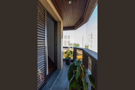 Apartamento para alugar com 200m², 5 quartos e 4 vagas Apartamento para alugar com 200m², 5 quartos e 4 vagasVaranda da Suite 2