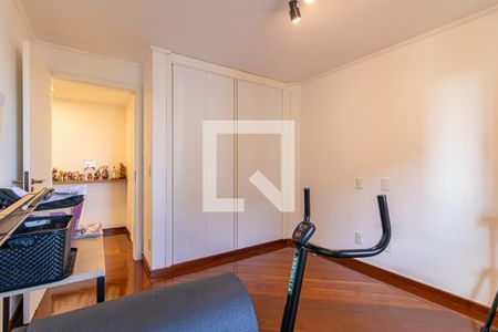 Apartamento para alugar com 200m², 5 quartos e 4 vagas Apartamento para alugar com 200m², 5 quartos e 4 vagasQuarto 2