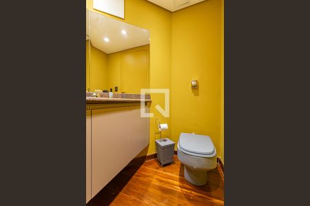 Apartamento para alugar com 200m², 5 quartos e 4 vagas Apartamento para alugar com 200m², 5 quartos e 4 vagasLavabo