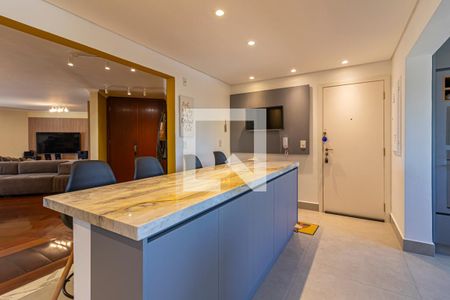 Apartamento para alugar com 200m², 5 quartos e 4 vagas Apartamento para alugar com 200m², 5 quartos e 4 vagasCopa