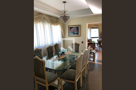 Apartamento à venda com 200m², 4 quartos e 4 vagas