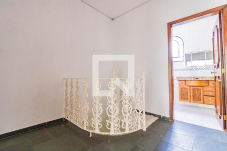 Casa à venda com 200m², 3 quartos e 2 vagas Casa à venda com 200m², 3 quartos e 2 vagasCorredor