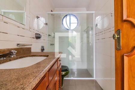 Casa à venda com 200m², 3 quartos e 2 vagas Casa à venda com 200m², 3 quartos e 2 vagasBanheiro da Suíte