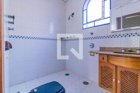 Casa à venda com 200m², 3 quartos e 2 vagas Casa à venda com 200m², 3 quartos e 2 vagasBanheiro Corredor