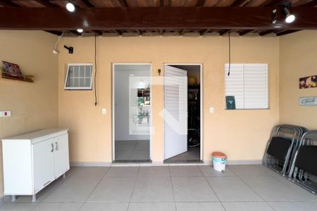 Casa à venda com 150m², 2 quartos e 2 vagas Casa à venda com 150m², 2 quartos e 2 vagasÁrea comum