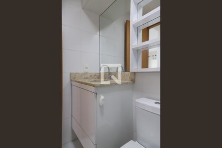 Apartamento à venda com 65m², 1 quarto e 1 vaga Apartamento à venda com 65m², 1 quarto e 1 vagaBanheiro social
