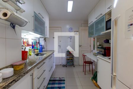Apartamento à venda com 99m², 3 quartos e 1 vagaCozinha