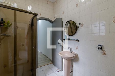 Casa à venda com 300m², 3 quartos e 2 vagas Casa à venda com 300m², 3 quartos e 2 vagasBanheiro