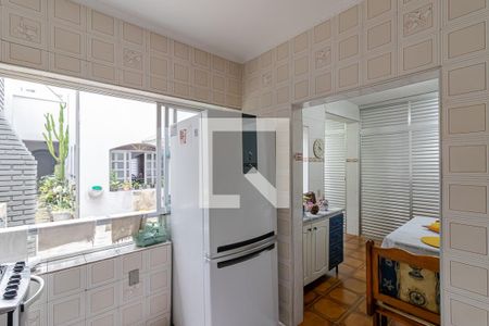 Casa à venda com 300m², 3 quartos e 2 vagas Casa à venda com 300m², 3 quartos e 2 vagasCozinha