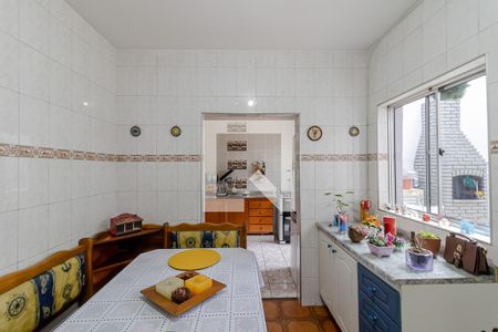 Casa à venda com 300m², 3 quartos e 2 vagas Casa à venda com 300m², 3 quartos e 2 vagasCopa