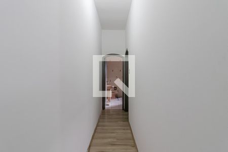 Casa à venda com 300m², 3 quartos e 2 vagas Casa à venda com 300m², 3 quartos e 2 vagasCorredor