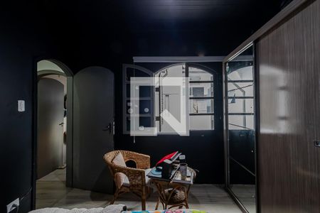 Casa à venda com 300m², 3 quartos e 2 vagas Casa à venda com 300m², 3 quartos e 2 vagasQuarto 2