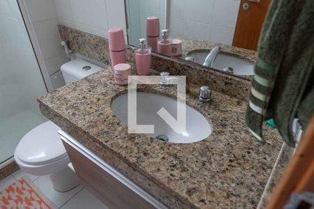 Apartamento à venda com 120m², 3 quartos e 2 vagas Apartamento à venda com 120m², 3 quartos e 2 vagasBanheiro Social