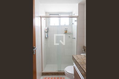 Apartamento à venda com 120m², 3 quartos e 2 vagas Apartamento à venda com 120m², 3 quartos e 2 vagasBanheiro Social