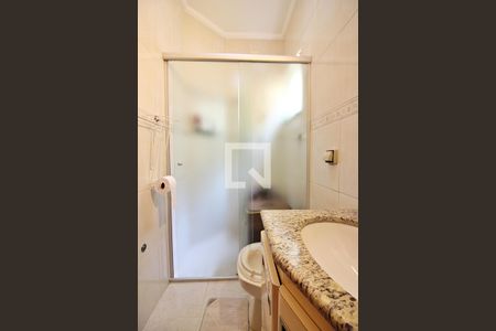 Casa à venda com 212m², 3 quartos e 4 vagasBanheiro da Suíte 2