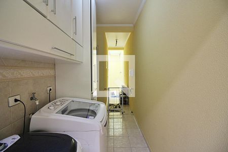 Casa à venda com 212m², 3 quartos e 4 vagasLavanderia