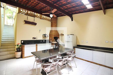 Casa à venda com 212m², 3 quartos e 4 vagasChurrasqueira
