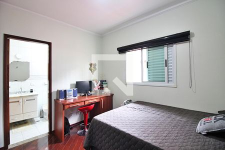 Casa à venda com 212m², 3 quartos e 4 vagasSuíte 3