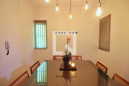 Casa à venda com 212m², 3 quartos e 4 vagasCopa