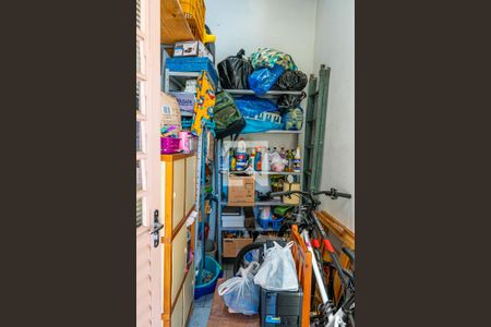 Casa à venda com 308m², 2 quartos e 5 vagasQuintal