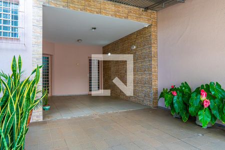 Casa à venda com 308m², 2 quartos e 5 vagasGaragem