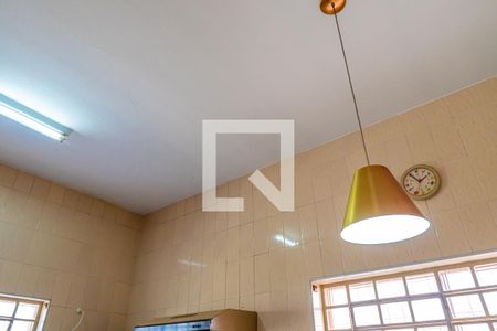 Casa à venda com 308m², 2 quartos e 5 vagasCozinha