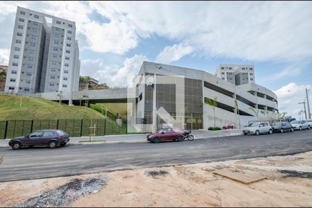 Apartamento à venda com 49m², 2 quartos e 1 vaga Apartamento à venda com 49m², 2 quartos e 1 vagaFachada