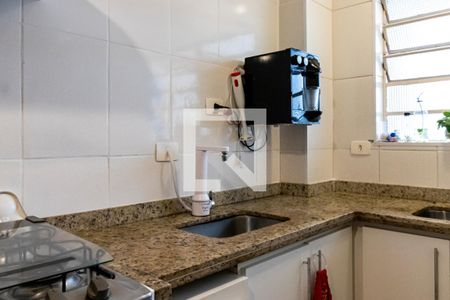 Apartamento à venda com 45m², 2 quartos e 1 vaga Apartamento à venda com 45m², 2 quartos e 1 vagaCozinha e Área de Serviço