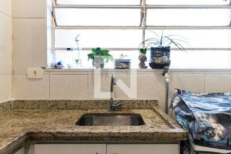 Apartamento à venda com 45m², 2 quartos e 1 vaga Apartamento à venda com 45m², 2 quartos e 1 vagaCozinha e Área de Serviço