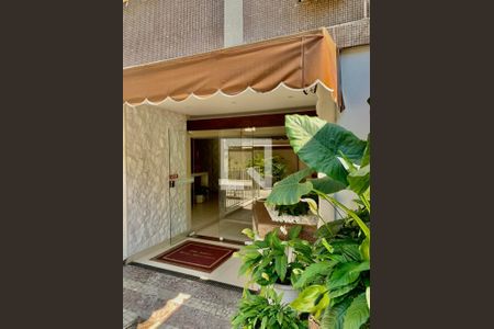 Apartamento à venda com 75m², 3 quartos e 1 vagaHall de entrada