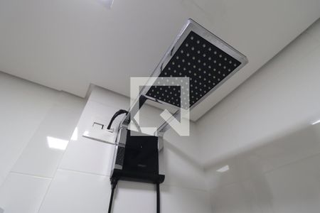 Apartamento para alugar com 61m², 2 quartos e 1 vagaChuveiro