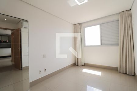 Apartamento para alugar com 61m², 2 quartos e 1 vagaSuíte