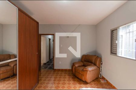 Casa à venda com 150m², 3 quartos e 2 vagas Casa à venda com 150m², 3 quartos e 2 vagasQuarto 3