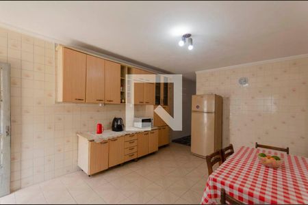 Casa à venda com 150m², 3 quartos e 2 vagas Casa à venda com 150m², 3 quartos e 2 vagasCozinha