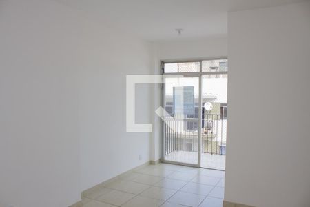 Sala de apartamento para alugar com 2 quartos, 70m² em Piedade, Rio de Janeiro