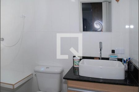 Casa à venda com 170m², 3 quartos e 2 vagas Casa à venda com 170m², 3 quartos e 2 vagasBanheiro 1