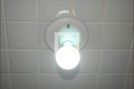 Casa à venda com 170m², 3 quartos e 2 vagas Casa à venda com 170m², 3 quartos e 2 vagasBanheiro 1