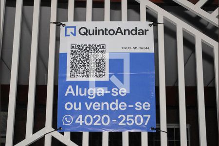 Casa à venda com 170m², 3 quartos e 2 vagas Casa à venda com 170m², 3 quartos e 2 vagasPlaquinha