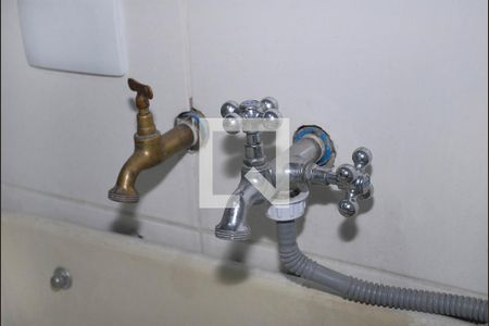 Casa à venda com 170m², 3 quartos e 2 vagas Casa à venda com 170m², 3 quartos e 2 vagasÁrea de Serviço