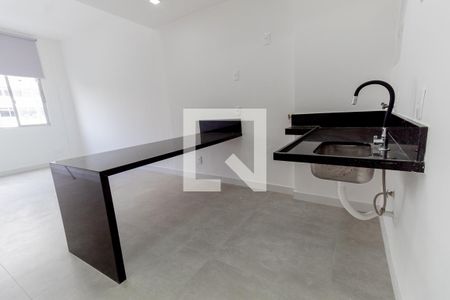 Studio à venda com 28m², 1 quarto e sem vaga Studio à venda com 28m², 1 quarto e sem vagaSala/Cozinha