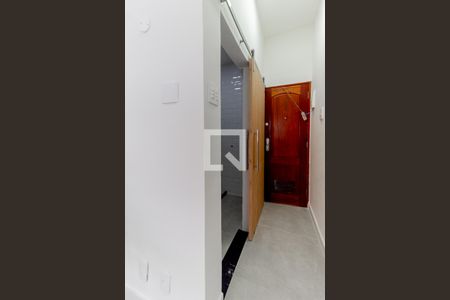 Studio à venda com 28m², 1 quarto e sem vaga Studio à venda com 28m², 1 quarto e sem vagaCorredor