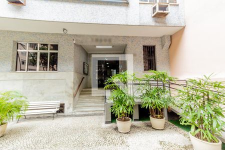 Studio à venda com 28m², 1 quarto e sem vaga Studio à venda com 28m², 1 quarto e sem vagaÁrea comum