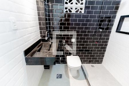 Studio à venda com 28m², 1 quarto e sem vaga Studio à venda com 28m², 1 quarto e sem vagaBanheiro