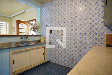 Casa à venda com 411m², 6 quartos e 6 vagasCozinha 2