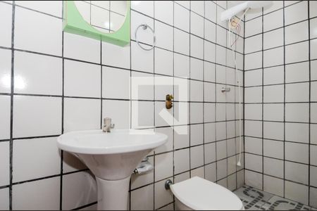 Casa à venda com 220m², 3 quartos e 2 vagasBanheiro de Serviço