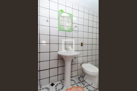 Casa à venda com 220m², 3 quartos e 2 vagasBanheiro de Serviço