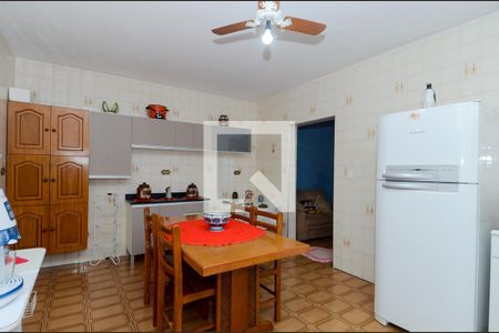 Casa à venda com 220m², 3 quartos e 2 vagasCozinha