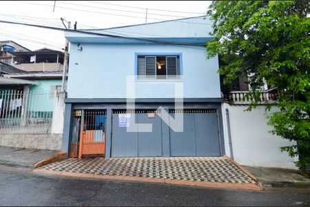 Casa à venda com 220m², 3 quartos e 2 vagasFachada