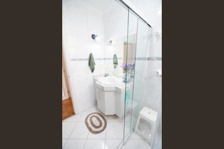 Apartamento à venda com 215m², 3 quartos e 2 vagas Apartamento à venda com 215m², 3 quartos e 2 vagasBanheiro Suite 3